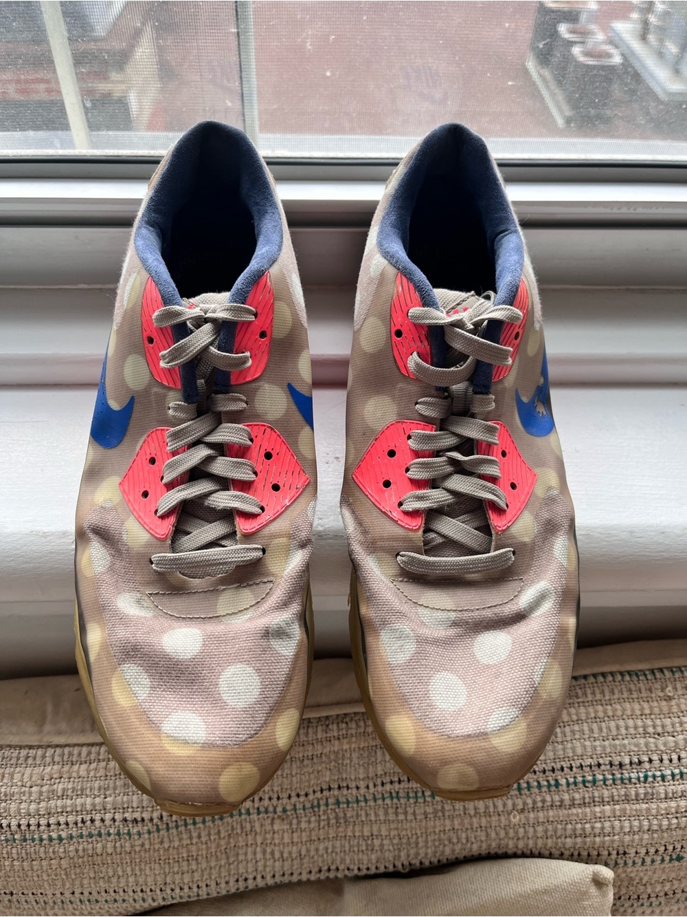 Nike Air Max 90 Polka Dot Sneakers